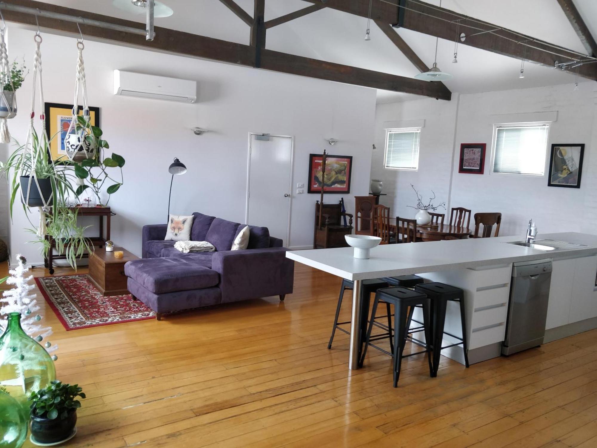 Pips On Mitchell - Beautiful Historic Apartment *